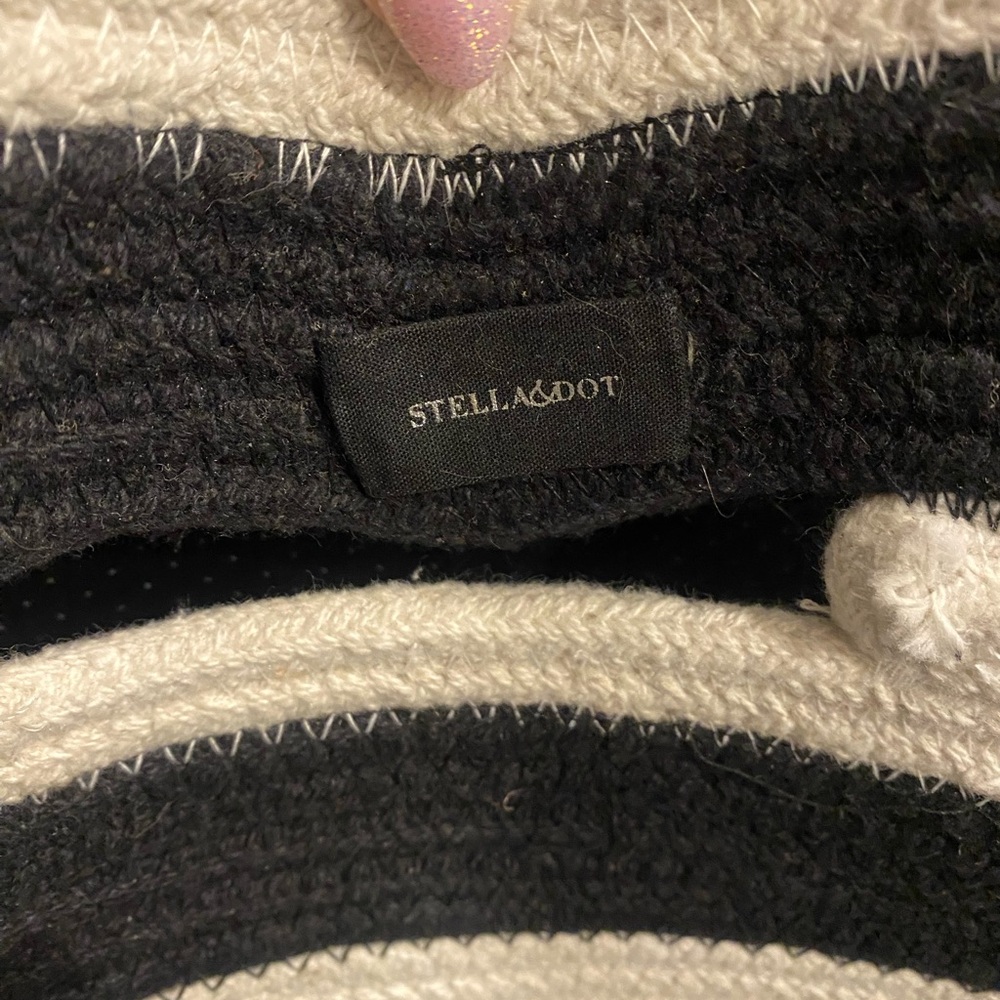 STELLA & DOT - Taj Tote Bag - Picture 6 of 8